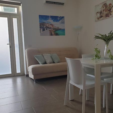La Petite Maison Lägenhet Syrakusa Exteriör bild