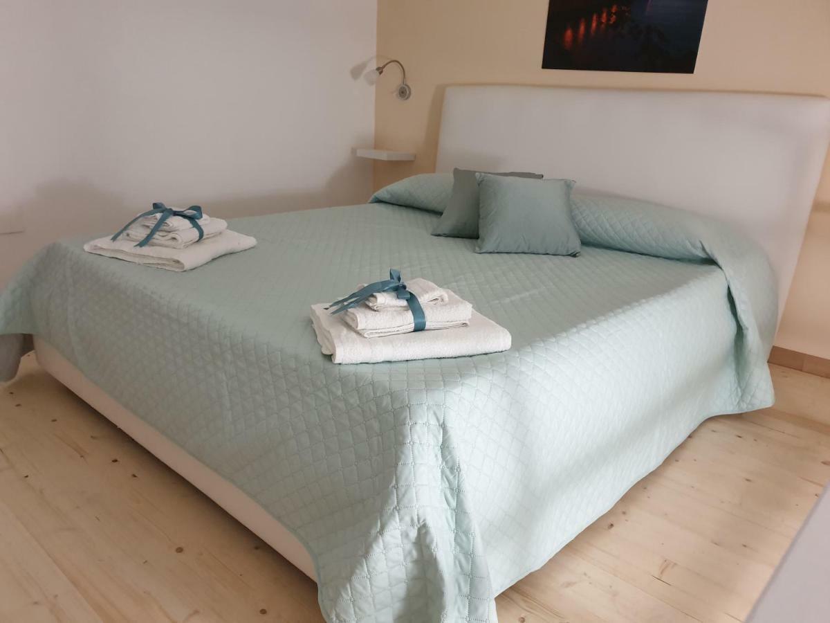 La Petite Maison Lägenhet Syrakusa Exteriör bild