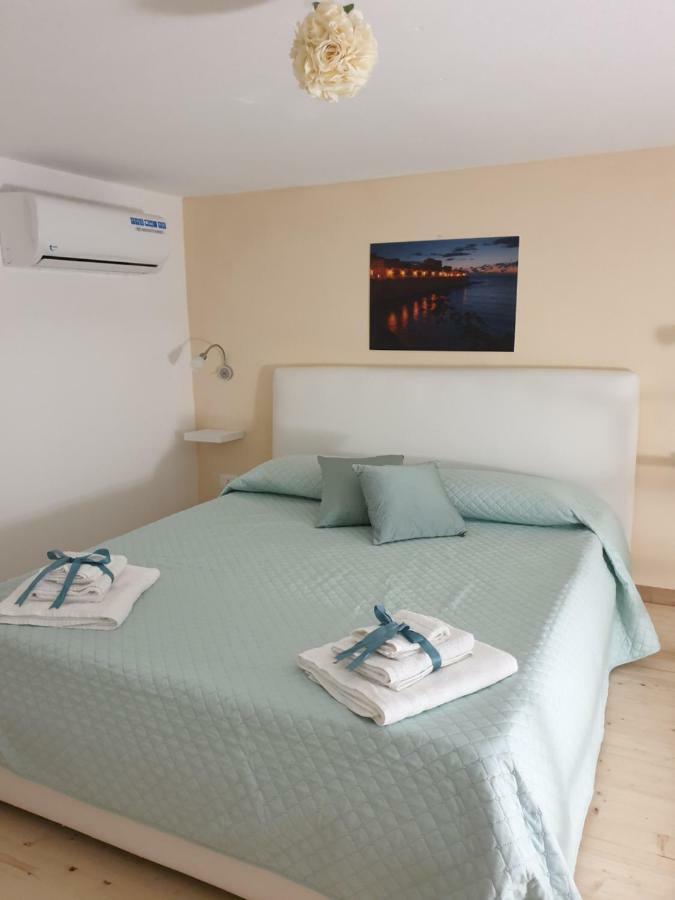 La Petite Maison Lägenhet Syrakusa Exteriör bild