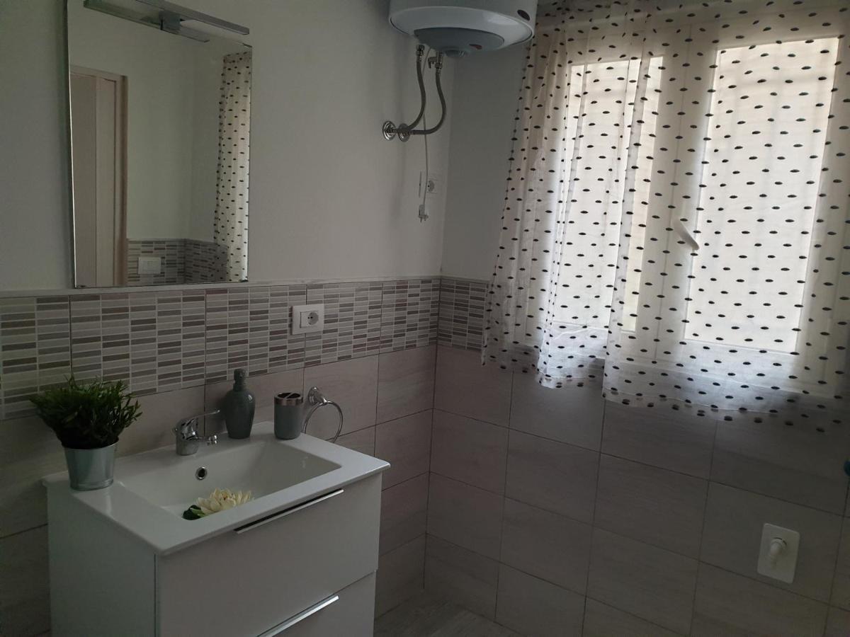 La Petite Maison Lägenhet Syrakusa Exteriör bild