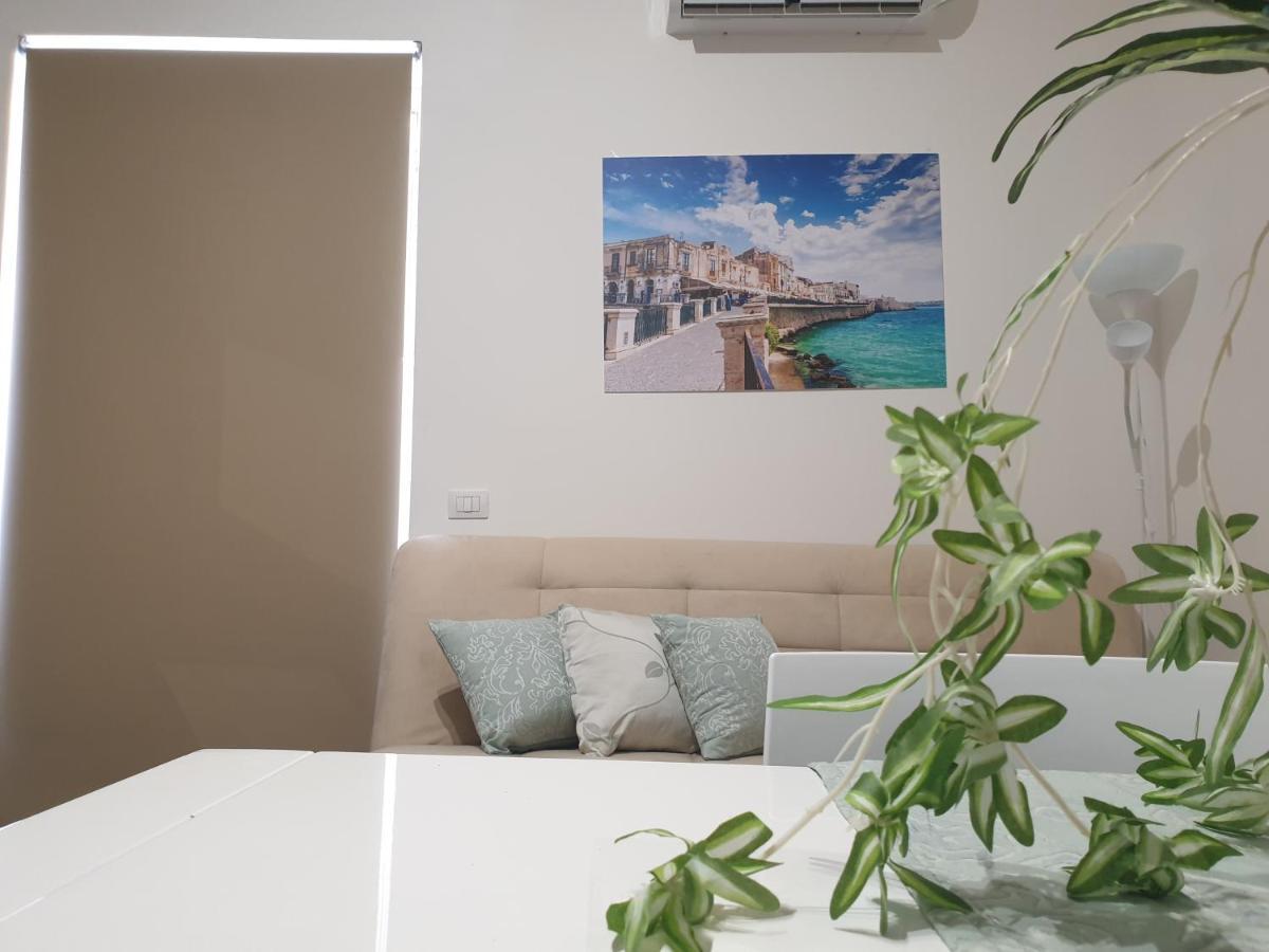 La Petite Maison Lägenhet Syrakusa Exteriör bild