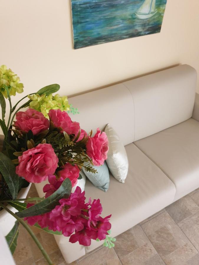 La Petite Maison Lägenhet Syrakusa Exteriör bild